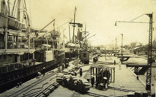 Cảng Hải Phòng ngày xưa (ảnh tư liệu)