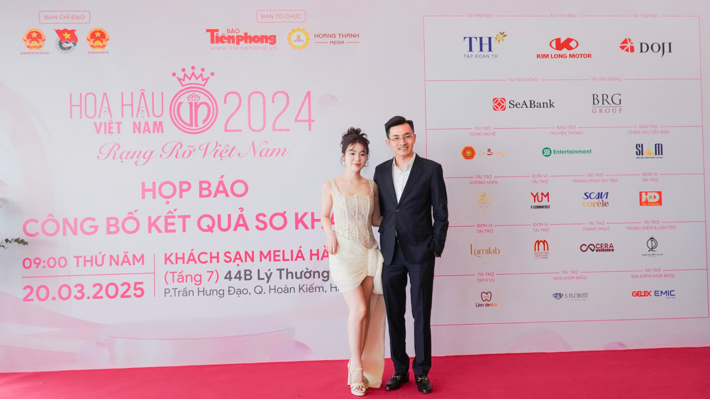 Lãnh đạo Bệnh viện thẩm mỹ SIAM Thailand trong buổi họp báo công bố kết quả sơ khảo Hoa hậu Việt Nam 2024