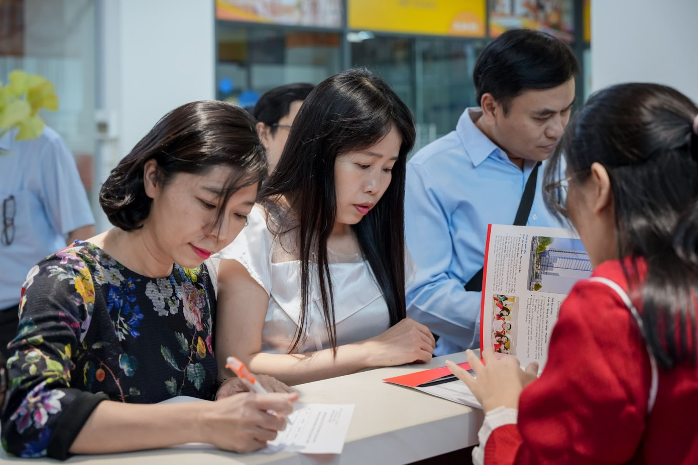 Hệ sinh thái kết nối giữa các thế hệ học viên giúp Nhà trường nắm bắt rõ nhu cầu học tập Hệ sinh thái kết nối giữa các thế hệ học viên giúp Nhà trường nắm bắt rõ nhu cầu học tập