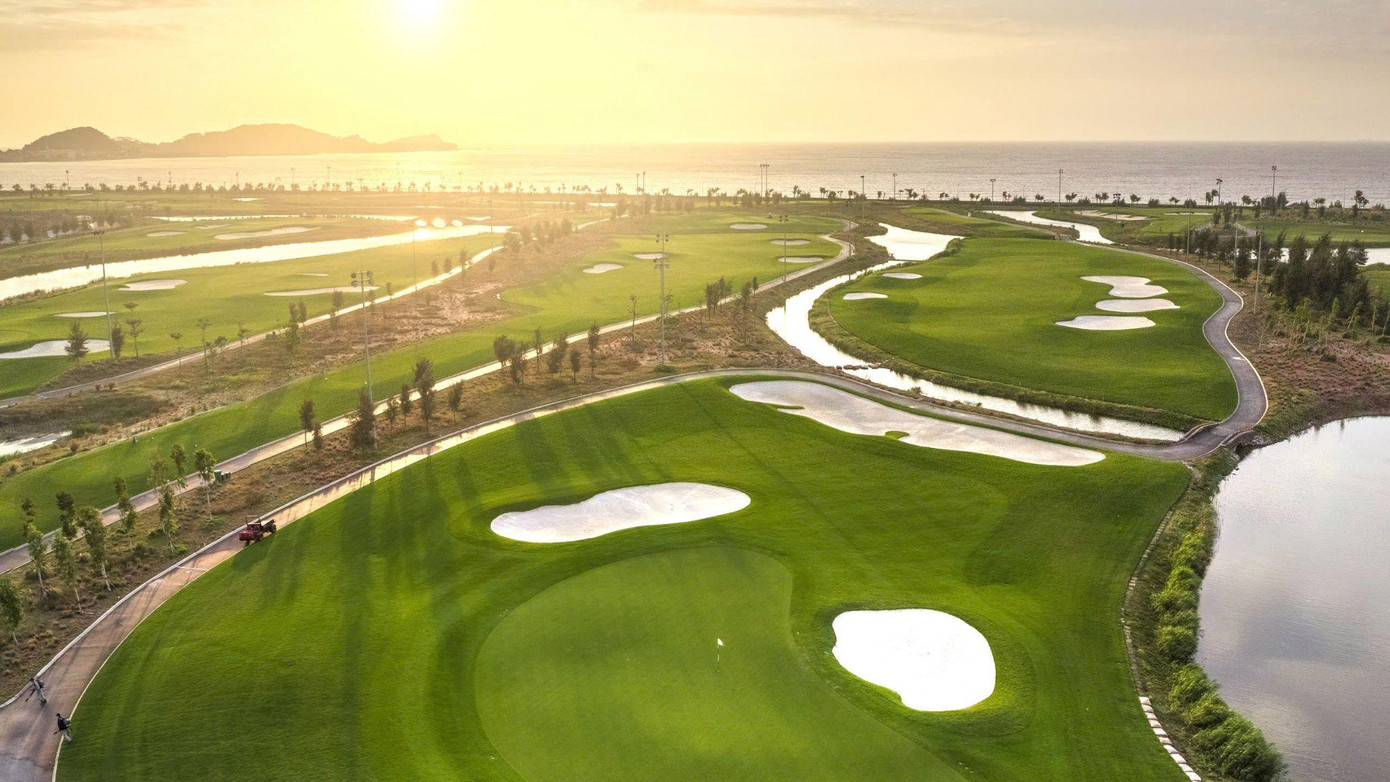 View sân Golf đắt giá của bộ sưu tập Frontier &amp; Wellness