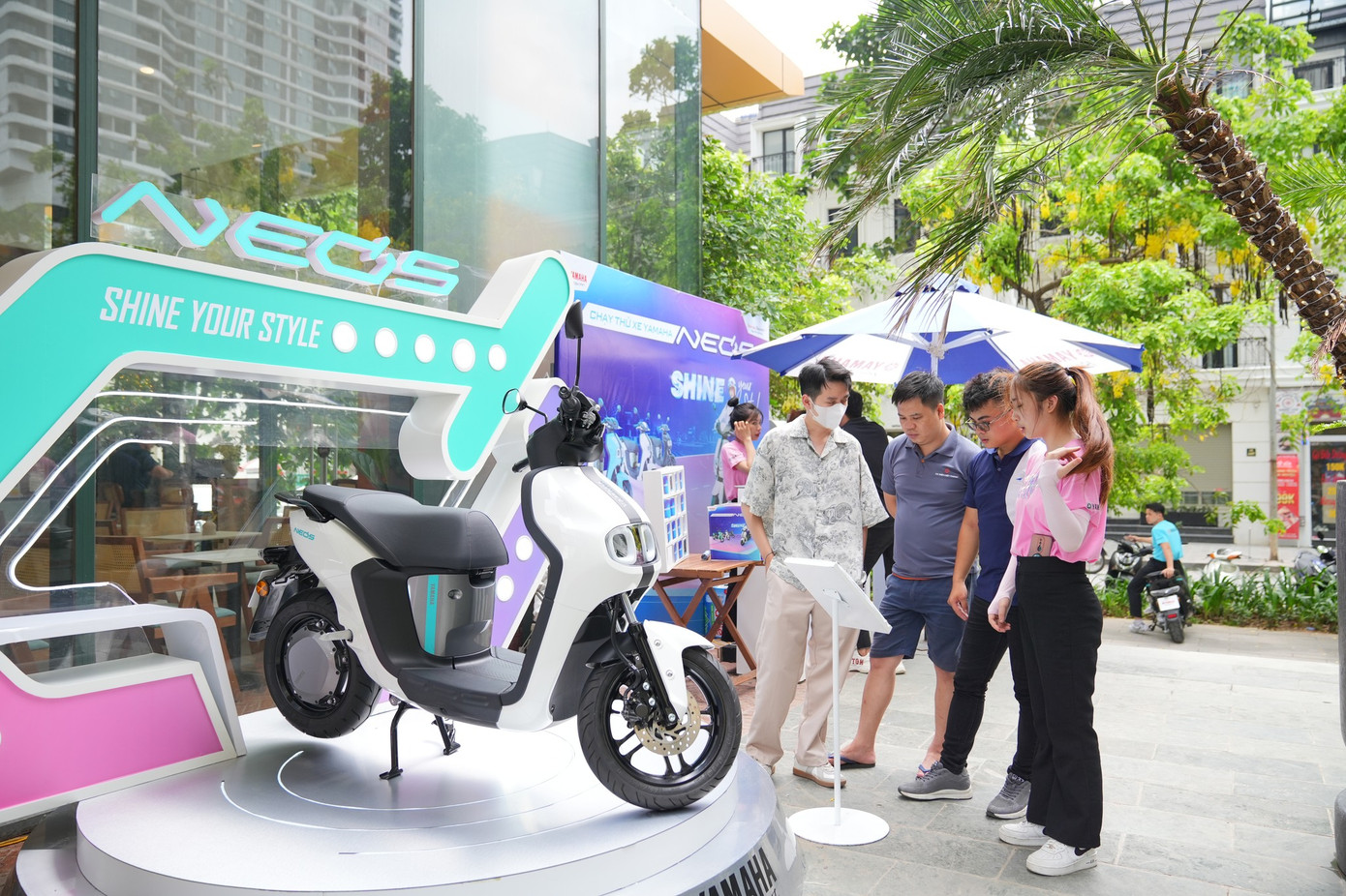 GenZ ưa chuộng những sản phẩm tích hợp công nghệ tiên tiến, thông minh