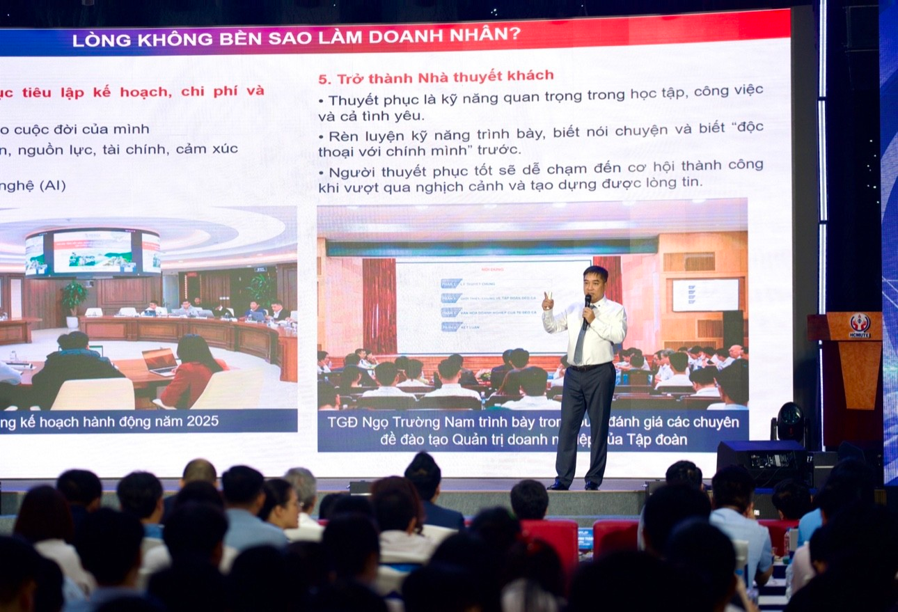 Chủ tịch Tập đoàn Đèo Cả chia sẻ tại diễn đàn Cảm hứng khởi nghiệp từ các doanh nhân