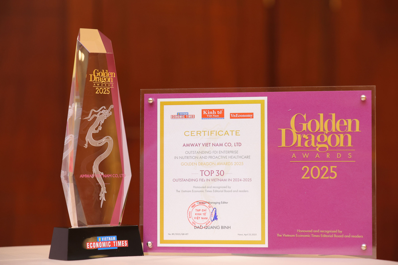 Amway Việt Nam vinh dự được trao tặng giải thưởng Rồng Vàng 2025, hạng mục “Doanh nghiệp có vốn đầu tư nước ngoài (FDI) xuất sắc về dinh dưỡng và chăm sóc sức khỏe chủ động” Amway Việt Nam vinh dự được trao tặng giải thưởng Rồng Vàng 2025, hạng mục “Doanh nghiệp có vốn đầu tư nước ngoài (FDI) xuất sắc về dinh dưỡng và chăm sóc sức khỏe chủ động”