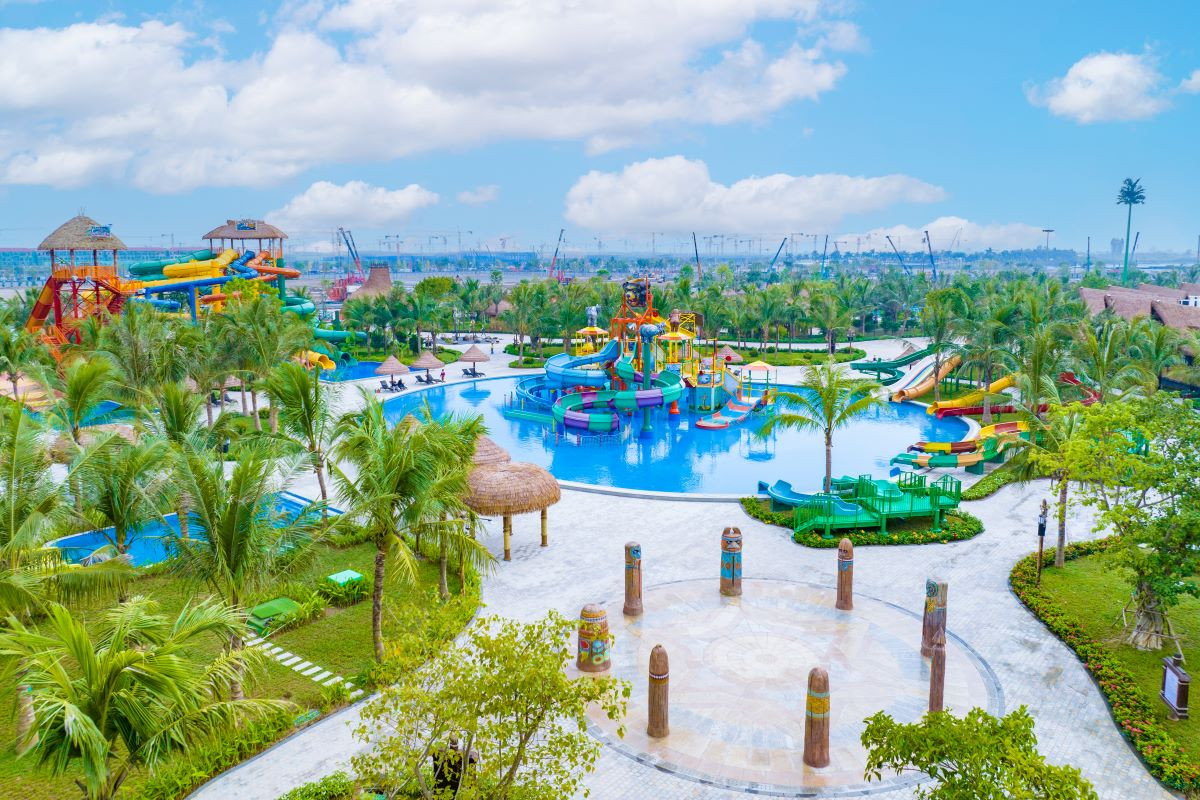 Không khí quanh nhà mới của anh Thành lúc nào cũng trong lành và xanh mát