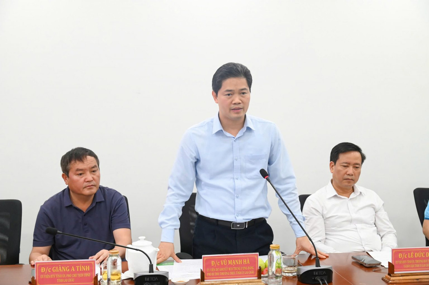 Ông Vũ Mạnh Hà – UV dự khuyết BCH Trung ương Đảng, Phó Bí thư Thường trực Tỉnh ủy Lai Châu phát biểu tại buổi làm việc