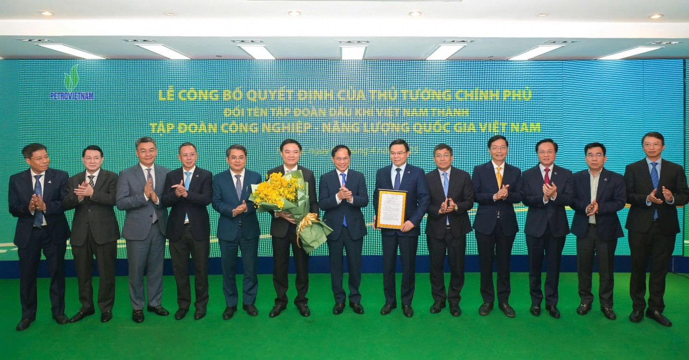 Lãnh đạo Chính phủ, các Bộ ngành chúc mừng tập thể lãnh đạo Petrovietnam