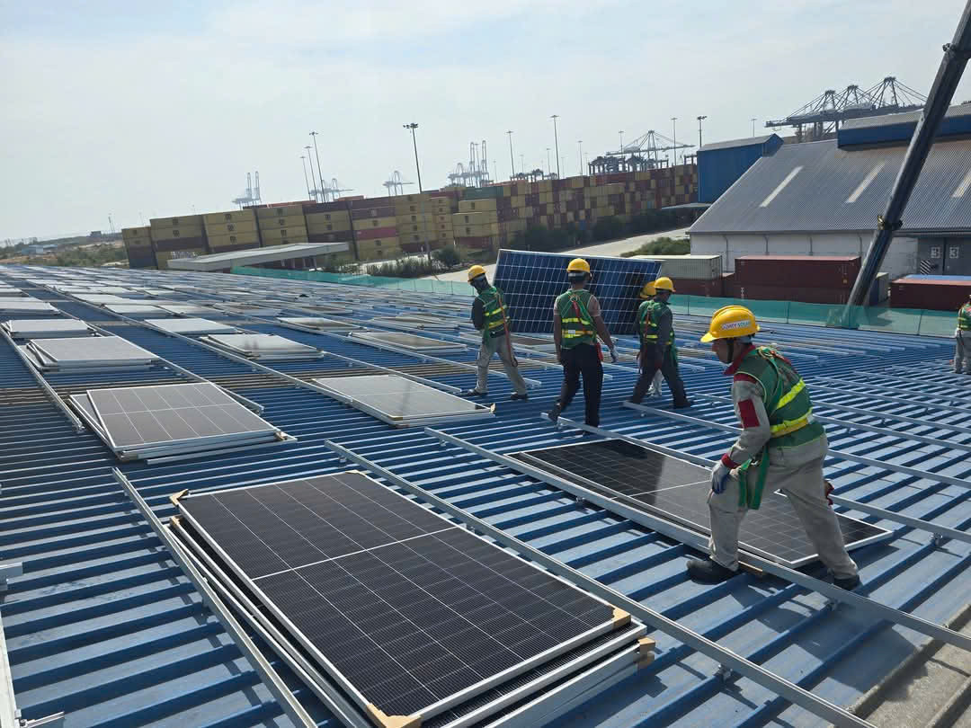 Điện mặt trời, điện mái nhà sẽ là xu hướng phát triển mạnh trong thời gian tới ở Việt Nam Điện mặt trời, điện mái nhà sẽ là xu hướng phát triển mạnh trong thời gian tới ở Việt Nam