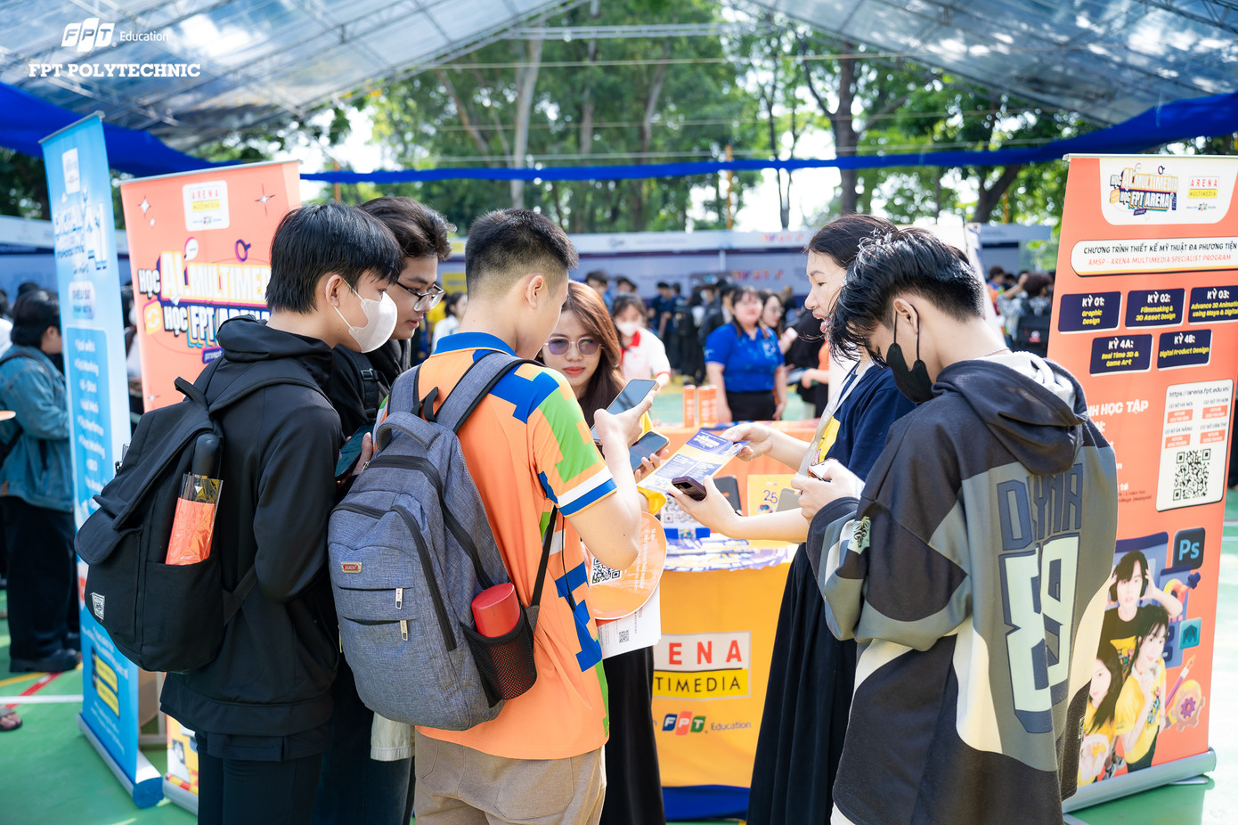 Hàng trăm vị trí tuyển dụng mở ra, từ thực tập đến việc làm chính thức tại JobFair TP HCM Hàng trăm vị trí tuyển dụng mở ra, từ thực tập đến việc làm chính thức tại JobFair TP HCM