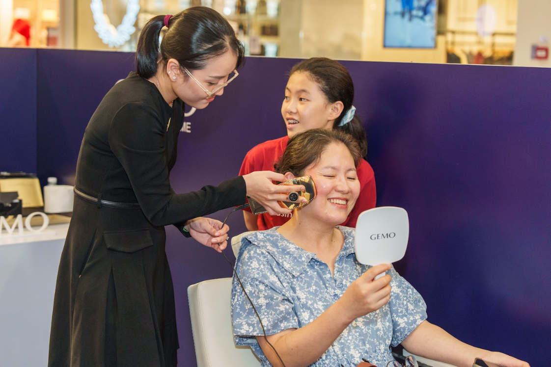 Khách hàng được trực tiếp trải nghiệm sản phẩm trong sự kiện. Khách hàng được trực tiếp trải nghiệm sản phẩm trong sự kiện.