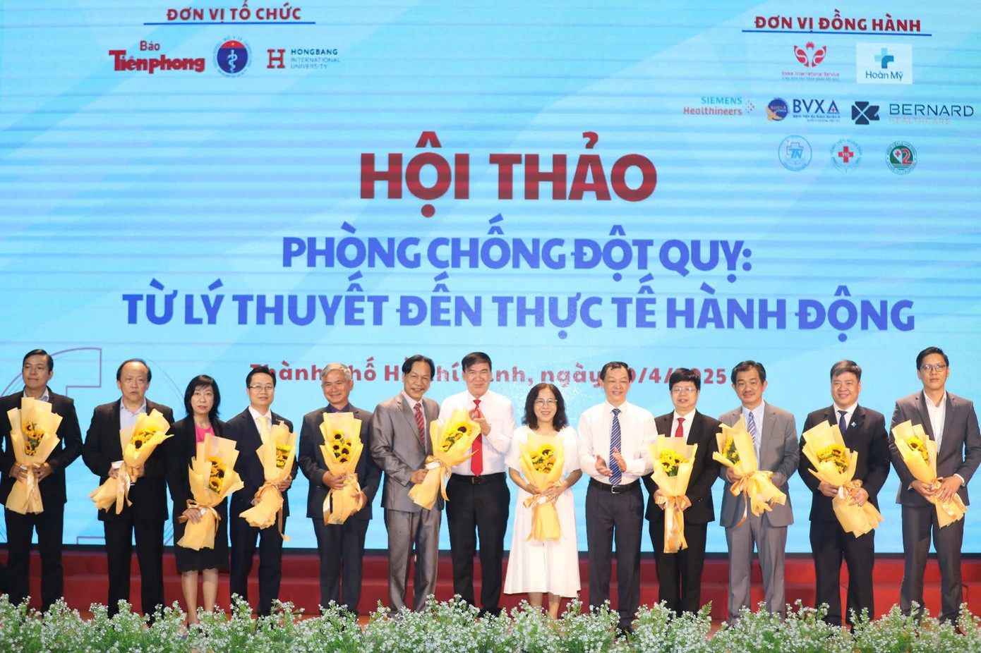 Hội thảo “Phòng chống đột quỵ: Từ lý thuyết đến thực tế hành động” quy tụ nhiều chuyên gia đột quỵ hàng đầu ở khu vực phía Nam.