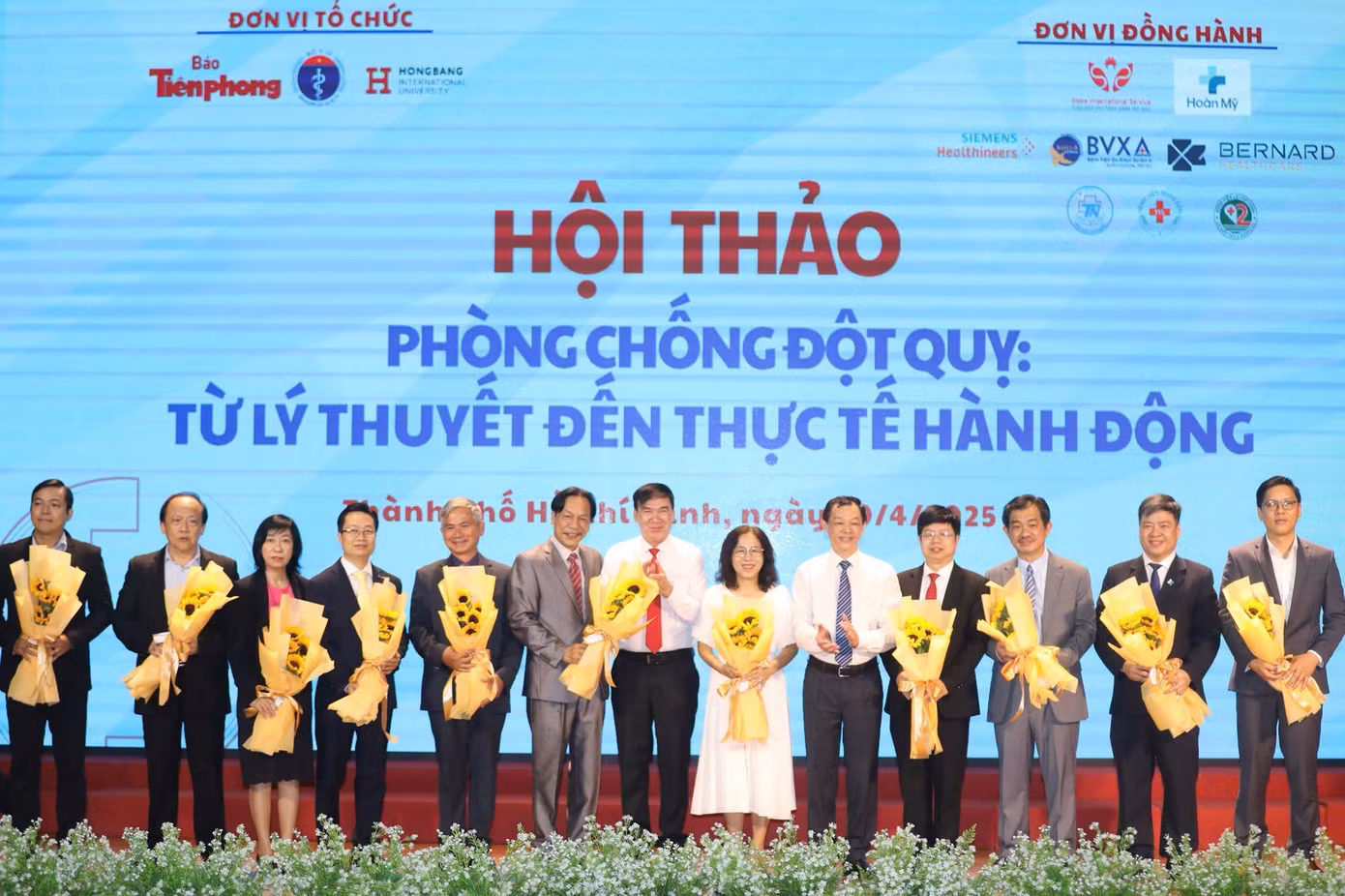 Hội thảo “Phòng chống đột quỵ: Từ lý thuyết đến thực tế hành động” quy tụ nhiều chuyên gia đột quỵ hàng đầu ở khu vực phía Nam.