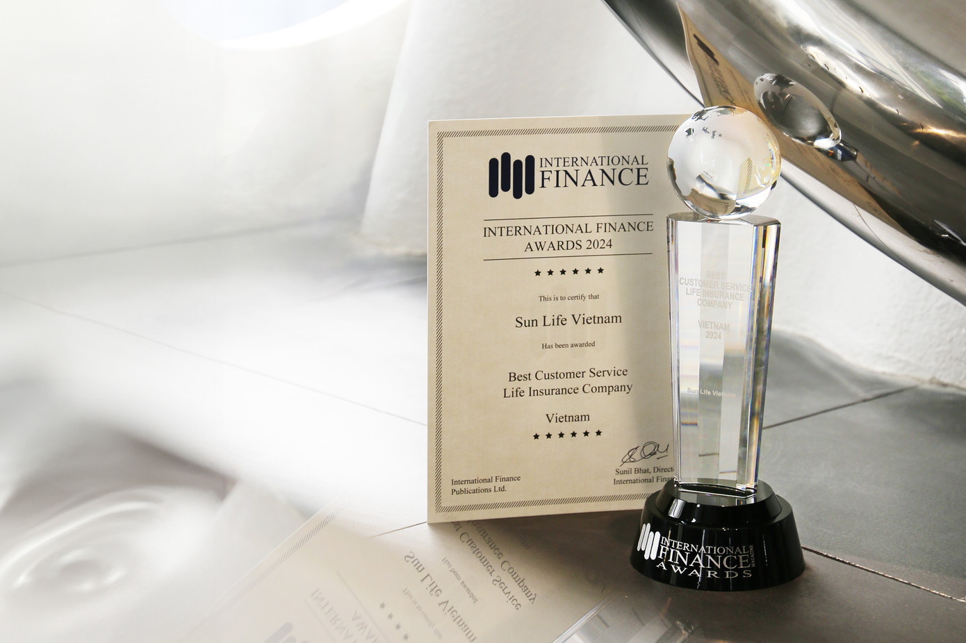 Sun Life Việt Nam được Tạp chí Tài chính Quốc tế (Anh quốc) trao tặng giải thưởng “Công ty Bảo hiểm Nhân thọ có Dịch vụ Khách hàng tốt nhất – Việt Nam 2024”
