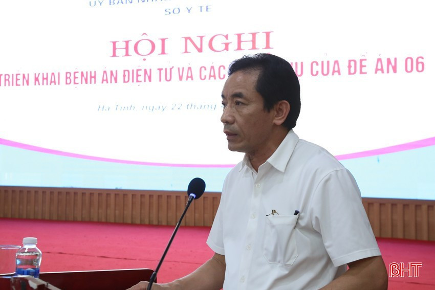 Phó Giám đốc Sở Y tế Lê Chánh Thành khai mạc hội nghị. (Ảnh: Báo Hà Tĩnh)