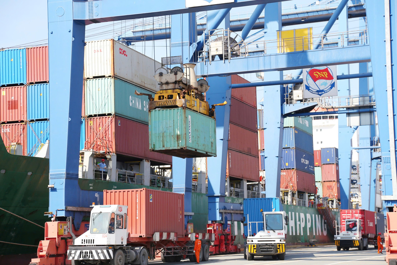 Bốc xếp hàng hóa xuất, nhập khẩu thông qua Cảng Tân cảng Cát Lái Bốc xếp hàng hóa xuất, nhập khẩu thông qua Cảng Tân cảng Cát Lái