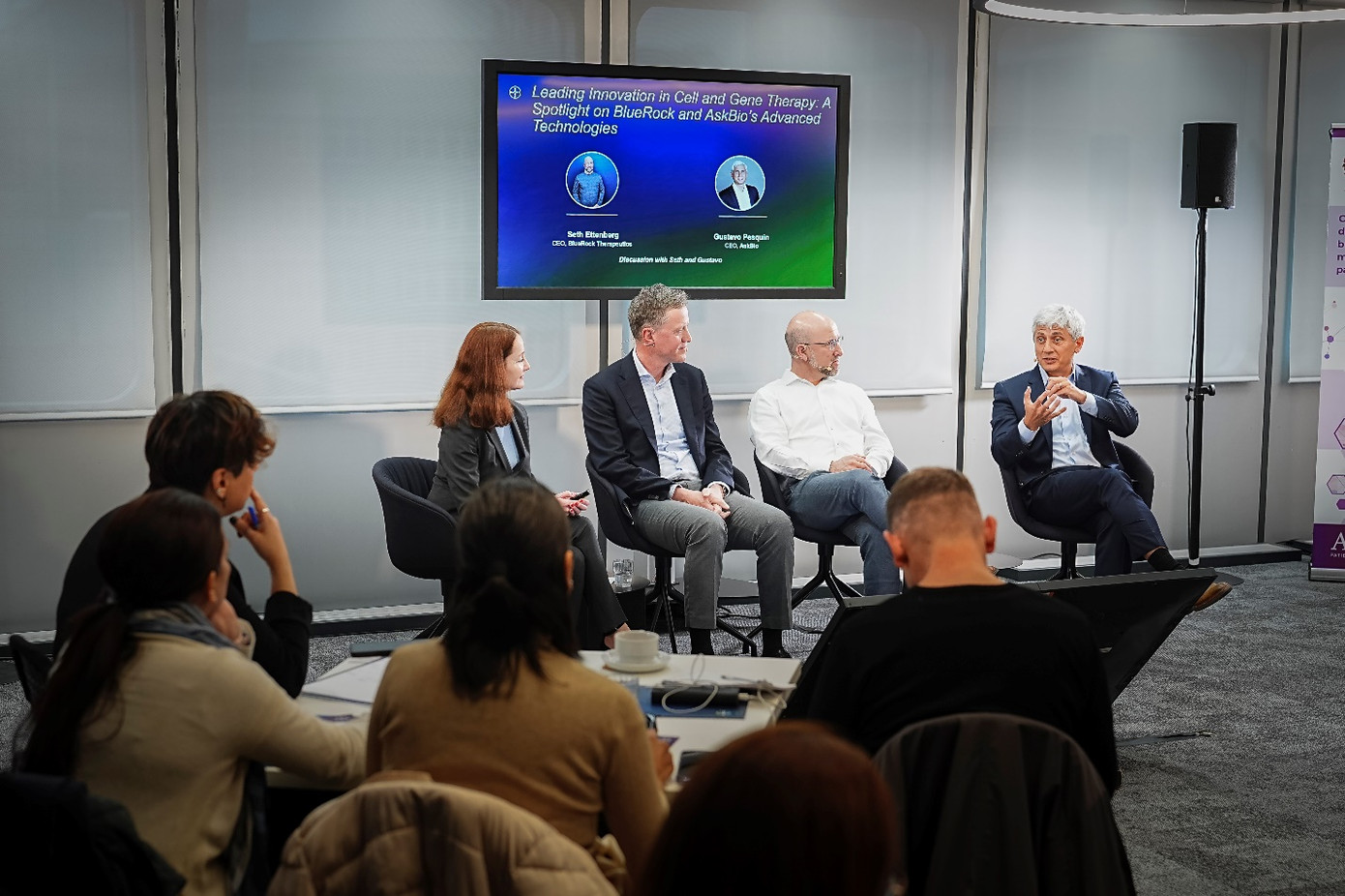 Bayer đang có những bước tiến đột phá trong điều trị bệnh Parkinson thông qua liệu pháp gen và tế bào.