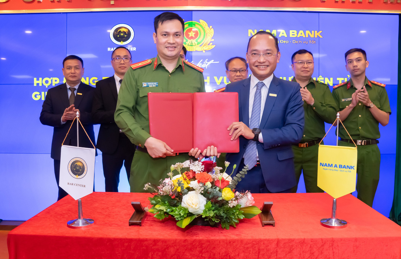 Nam A Bank và Trung tâm RAR hợp tác xác thực điện tử qua VNeID