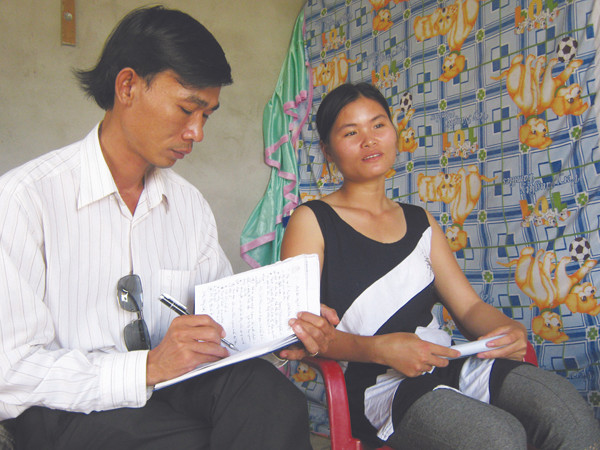 Chồng chị Huệ “mù” vi tính, mua 2 gian hàng 