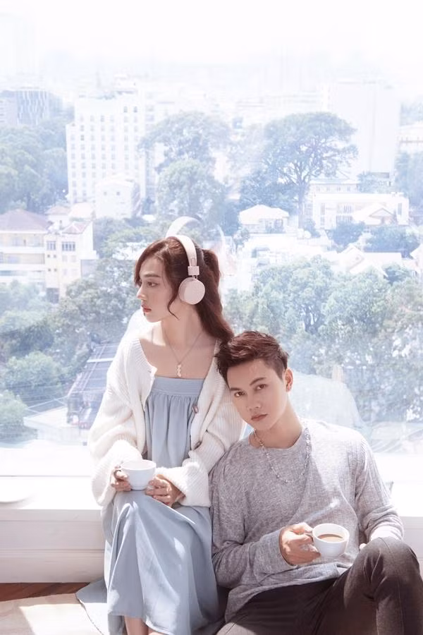 Cư dân mạng đổ xô 'săn lùng' bài hát này ngay khi TP. HCM giãn cách xã hội toàn thành phố ảnh 9