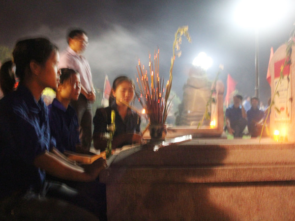 Thắp nến tri ân tại Hà Tĩnh