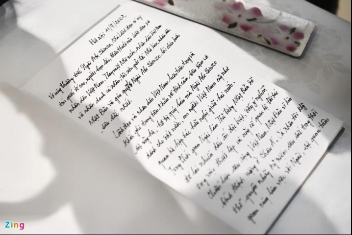 Chủ tịch nước Nguyễn Xuân Phúc chia sẻ với mất mát của đất nước, nhân dân và gia đình cố Thủ tướng Abe Shinzo. (Ảnh: Zing) Chủ tịch nước Nguyễn Xuân Phúc chia sẻ với mất mát của đất nước, nhân dân và gia đình cố Thủ tướng Abe Shinzo. (Ảnh: Zing)