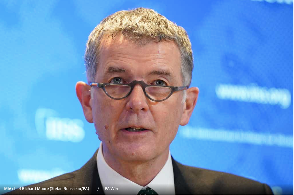 Giám đốc MI6 Richard Moore Giám đốc MI6 Richard Moore
