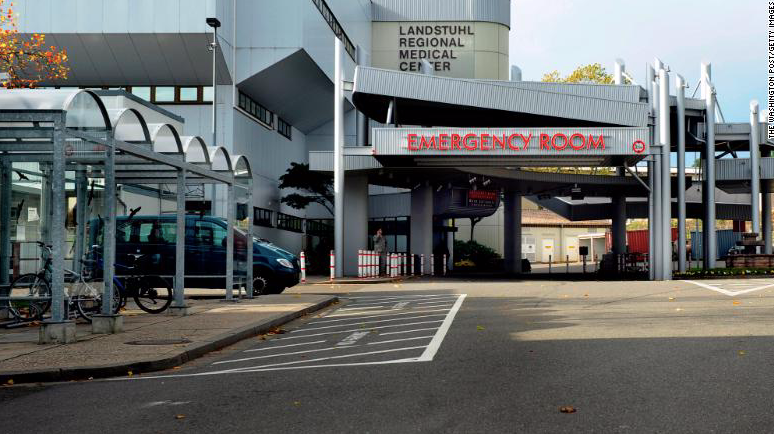 Bệnh viện quân y Landstuhl của Mỹ ở Đức. (Ảnh: CNN)