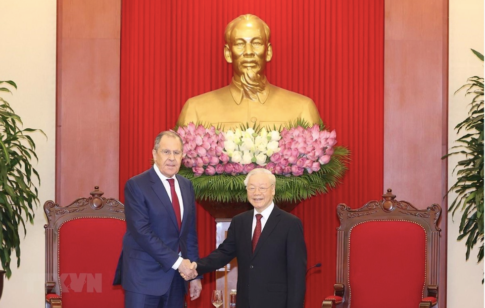 Tổng Bí thư Nguyễn Phú Trọng tiếp Bộ trưởng Ngoại giao Nga Sergei Lavrov. (Ảnh: TTXVN)