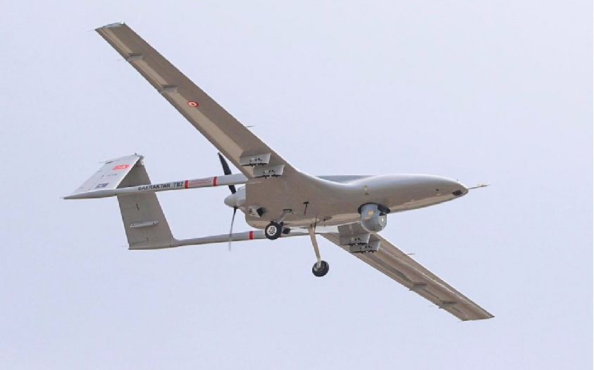 Một chiếc UAV TB2 do Thổ Nhĩ Kỳ sản xuất Một chiếc UAV TB2 do Thổ Nhĩ Kỳ sản xuất