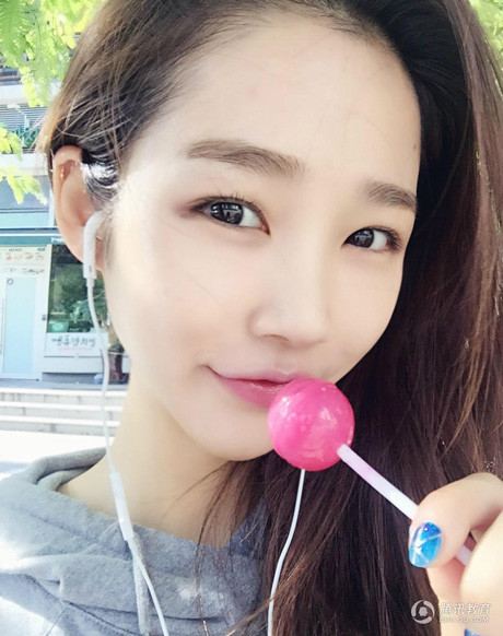 Ngắm vẻ xinh đẹp của tân Hoa khôi Sinh viên Trung Quốc ảnh 15