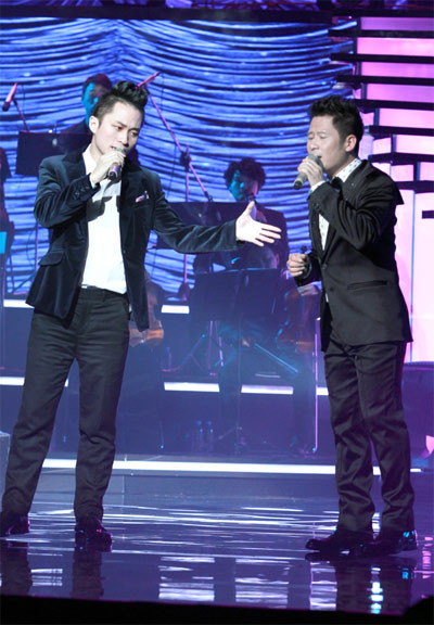 Tùng Dương lần đầu tiên song ca cùng Bằng Kiều ca khúc 
