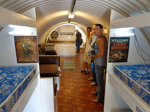 Bên trong boong-ke mẫu chống “ngày tận thế”