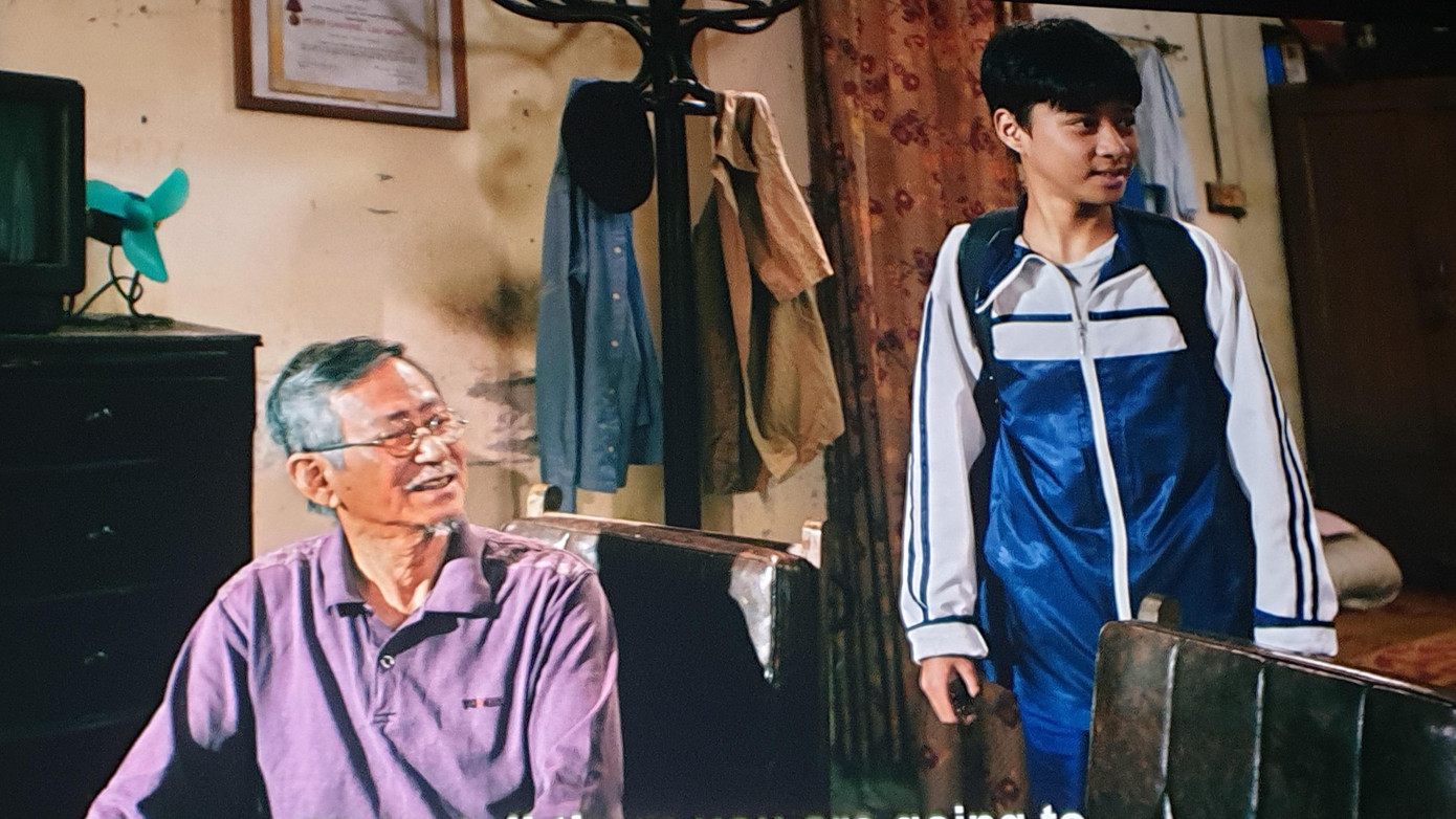 Vai chính của Hoa nhài do Nguyễn Đức Minh đang là học sinh lớp 12 tại Hà Nội đảm nhận. Vai chính của Hoa nhài do Nguyễn Đức Minh đang là học sinh lớp 12 tại Hà Nội đảm nhận.