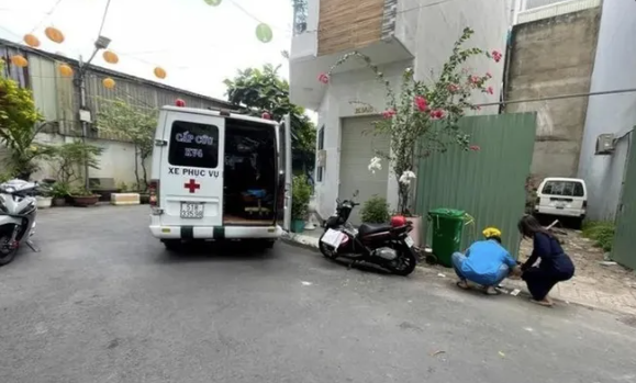 Nơi thai nhi bị ném bỏ ở bãi đất trống. Ảnh: Lao động Nơi thai nhi bị ném bỏ ở bãi đất trống. Ảnh: Lao động