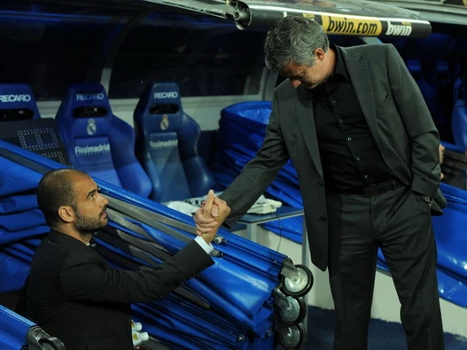 Mourinho bị ghét nhiều hơn Pep Guardiola. Ảnh: Getty