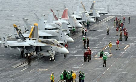 Nước Mỹ đã tuyên bố có lợi ích quốc gia ở Biển Đông và không bao giờ cho phép ai gây ảnh hưởng đến an ninh hàng hải ở vùng biển quan trọng này. Nước Mỹ đã tuyên bố có lợi ích quốc gia ở Biển Đông và không bao giờ cho phép ai gây ảnh hưởng đến an ninh hàng hải ở vùng biển quan trọng này