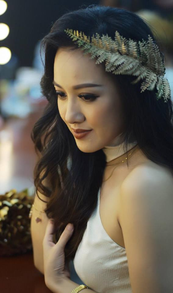 BTV Hoài Anh gợi cảm với trang phục đời thường ảnh 11