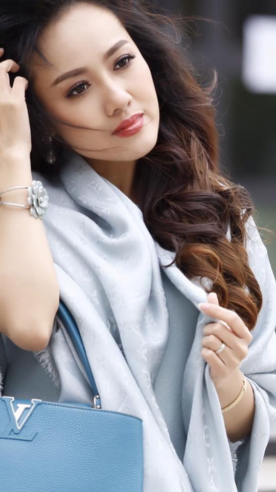 BTV Hoài Anh gợi cảm với trang phục đời thường ảnh 4