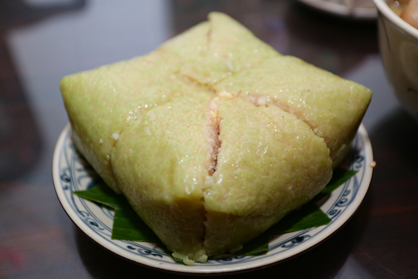 Bánh chưng, xôi đậu xanh, xôi gấc được nhiều người lựa chọn.