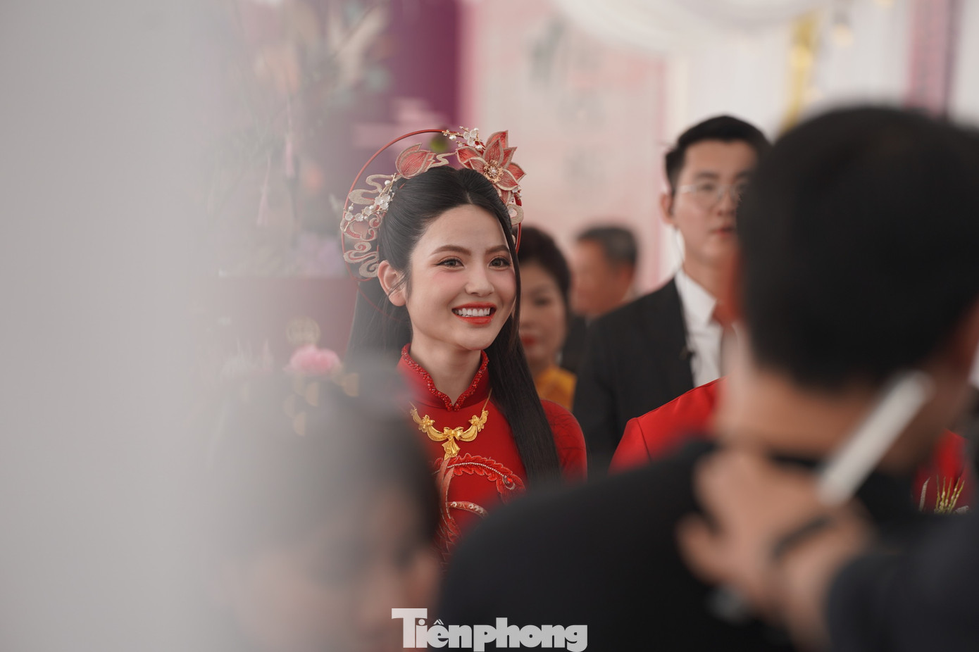 Sau lễ ăn hỏi, Quang Hải trở lại hội quân cùng đội tuyển Việt Nam để tập luyện và chuẩn bị cho Asian Cup. Đám cưới của cặp đôi Quang Hải - Chu Thanh Huyền dự kiến diễn ra vào đầu năm 2024 âm lịch.