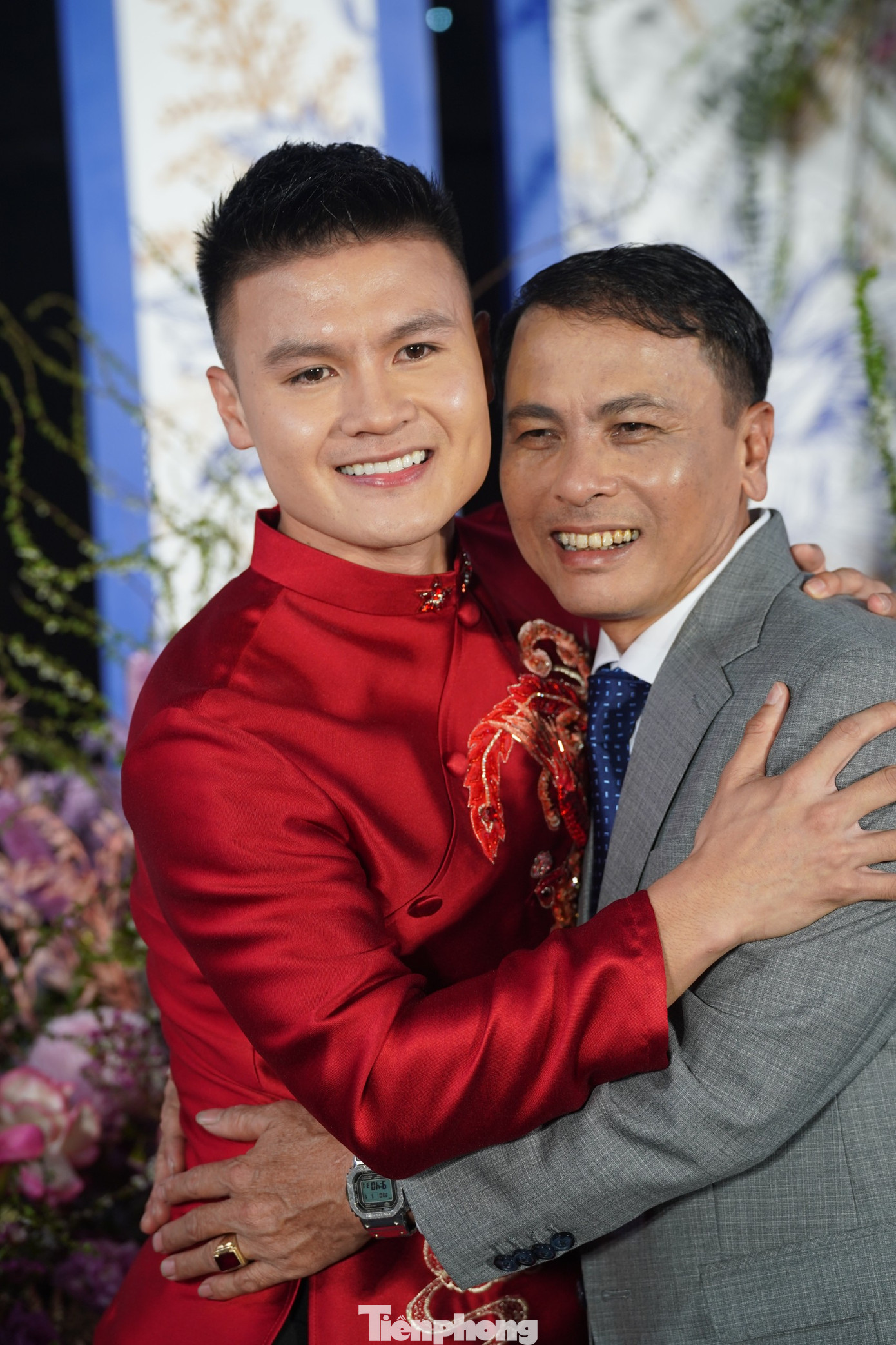 Quang Hải và bố ruột.