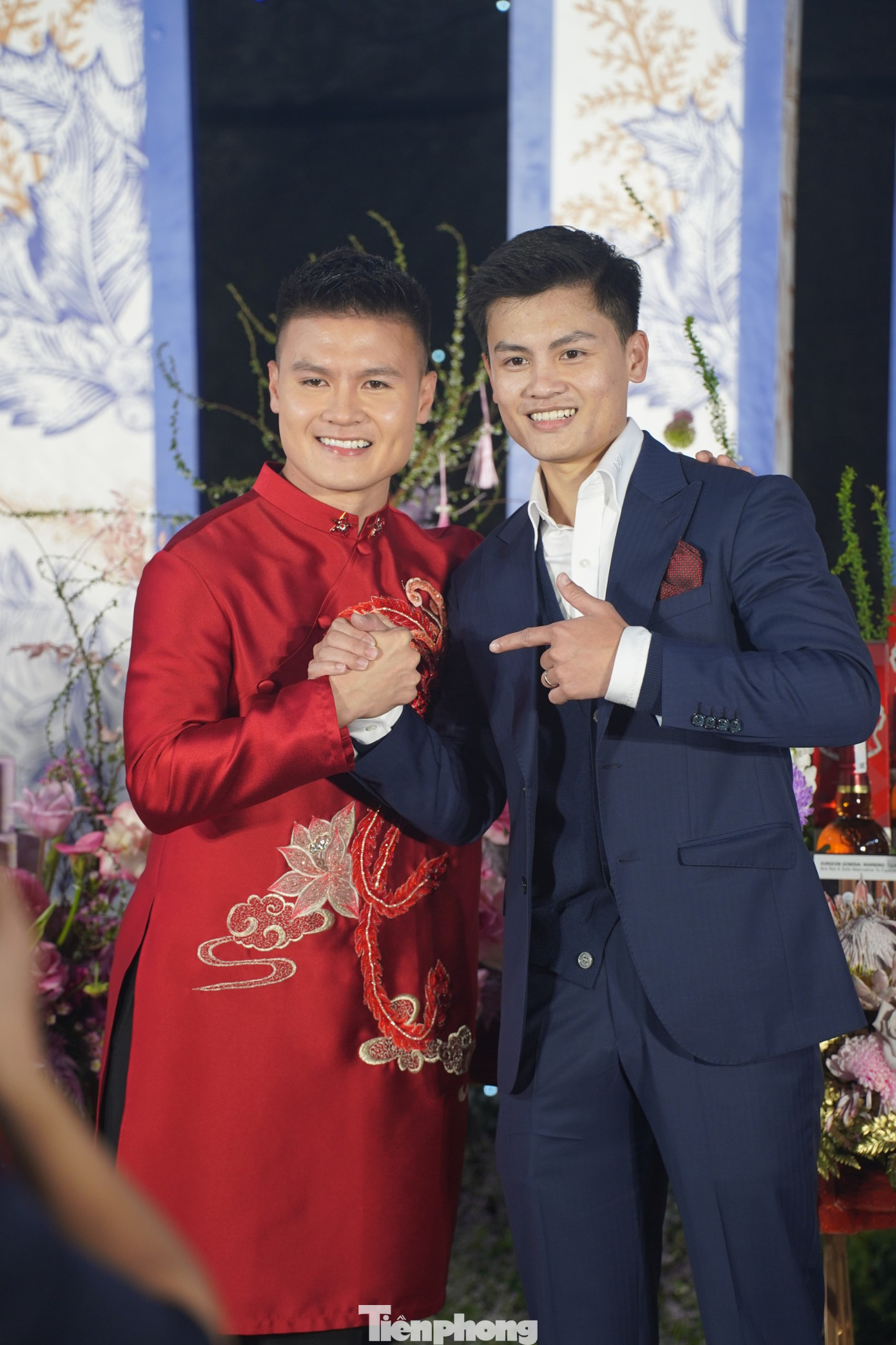 Quang Hải cùng anh trai ruột.