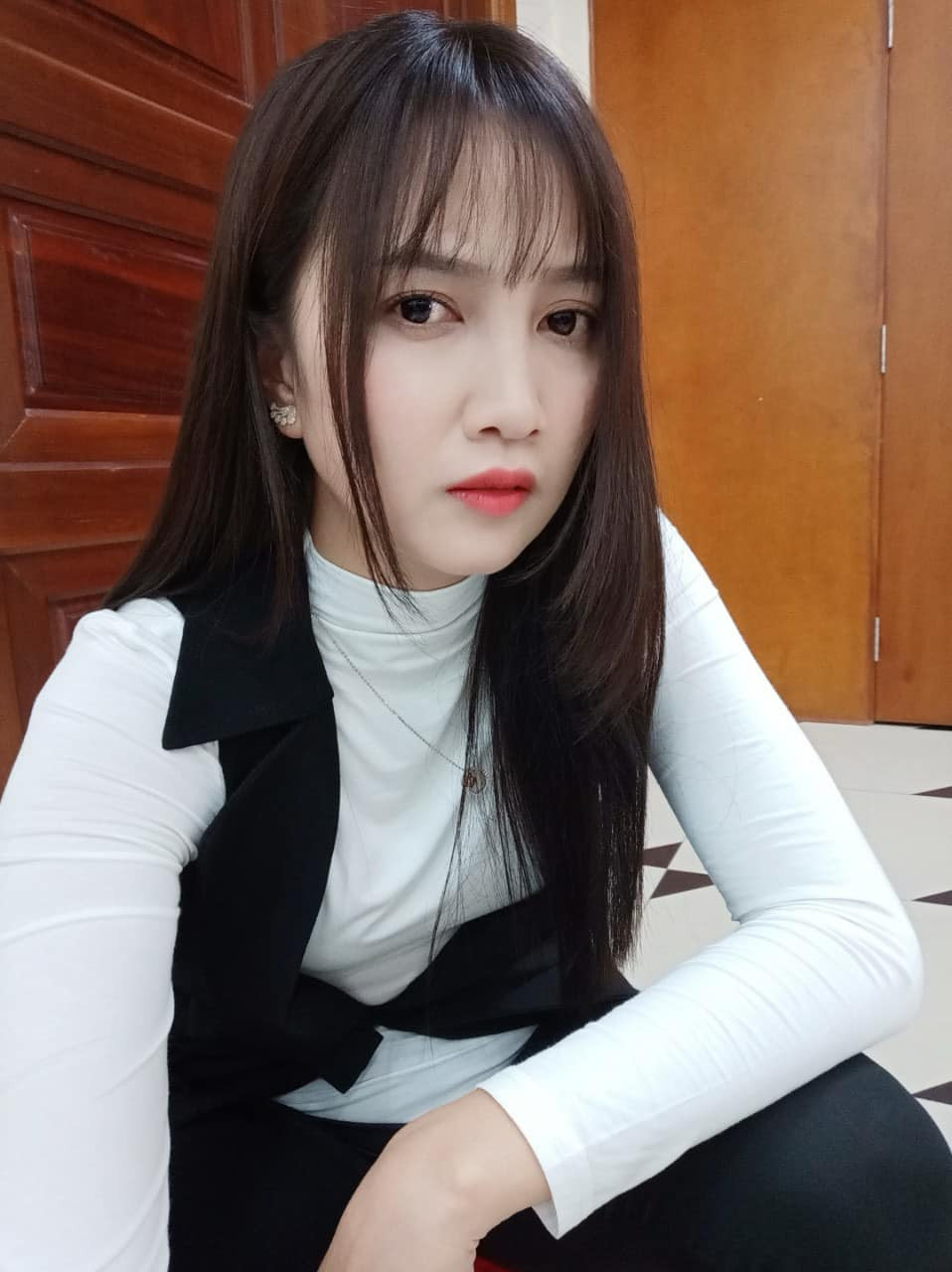 Một số khoảnh khắc đời thường của diễn viên Thủy Phạm.