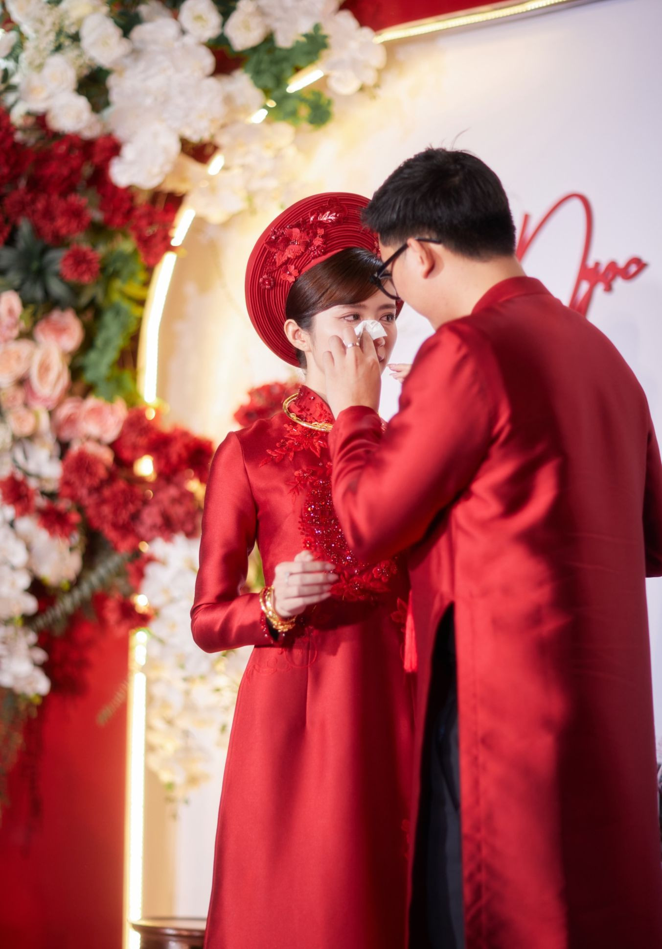 Ngọc Huyền chia sẻ dù ít hơn một tuổi, Duy Minh có tính cách trưởng thành và suy nghĩ thấu đáo. Hiện tại, cả hai đang nỗ lực làm việc và cùng gây dựng sự nghiệp. Ngọc Huyền chia sẻ dù ít hơn một tuổi, Duy Minh có tính cách trưởng thành và suy nghĩ thấu đáo. Hiện tại, cả hai đang nỗ lực làm việc và cùng gây dựng sự nghiệp.