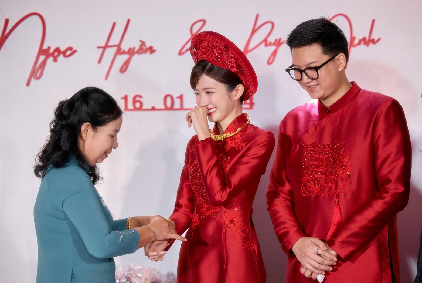 Kết hôn ở tuổi 25, Ngọc Huyền cho biết đây là thời điểm phù hợp khi cả hai thực sự yêu thương và đủ thấu hiểu. Kết hôn ở tuổi 25, Ngọc Huyền cho biết đây là thời điểm phù hợp khi cả hai thực sự yêu thương và đủ thấu hiểu.