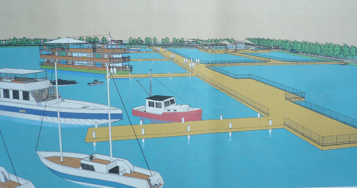 Mô hình cầu cảng được xây dựng trên hồ Tây Ảnh: T. Đảng