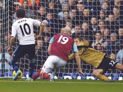 Mata ghi bàn duy nhất cho Chelsea. Mata ghi bàn duy nhất cho Chelsea