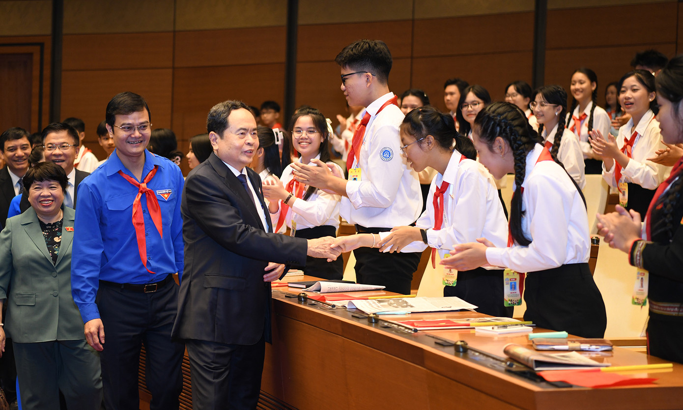 Chủ tịch Quốc hội Trần Thanh Mẫn tham dự phiên họp giả định "Quốc hội trẻ em" lần thứ II năm 2024.