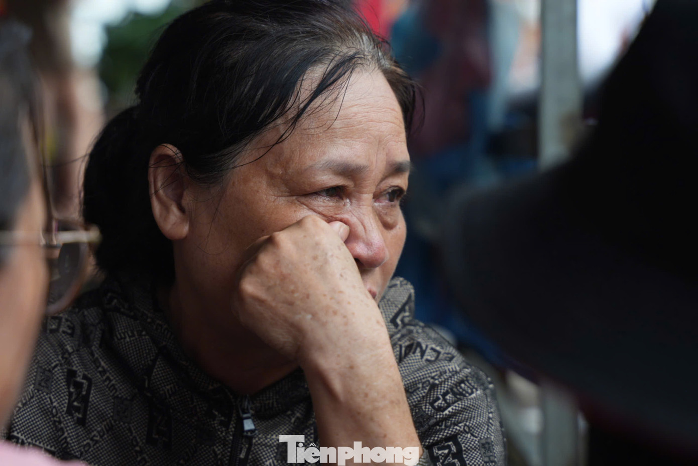 Chị Dương Thị Hạnh hy vọng điều thần kỳ với em trai là anh Dương Công Chiến. Chị Dương Thị Hạnh hy vọng điều thần kỳ với em trai là anh Dương Công Chiến.