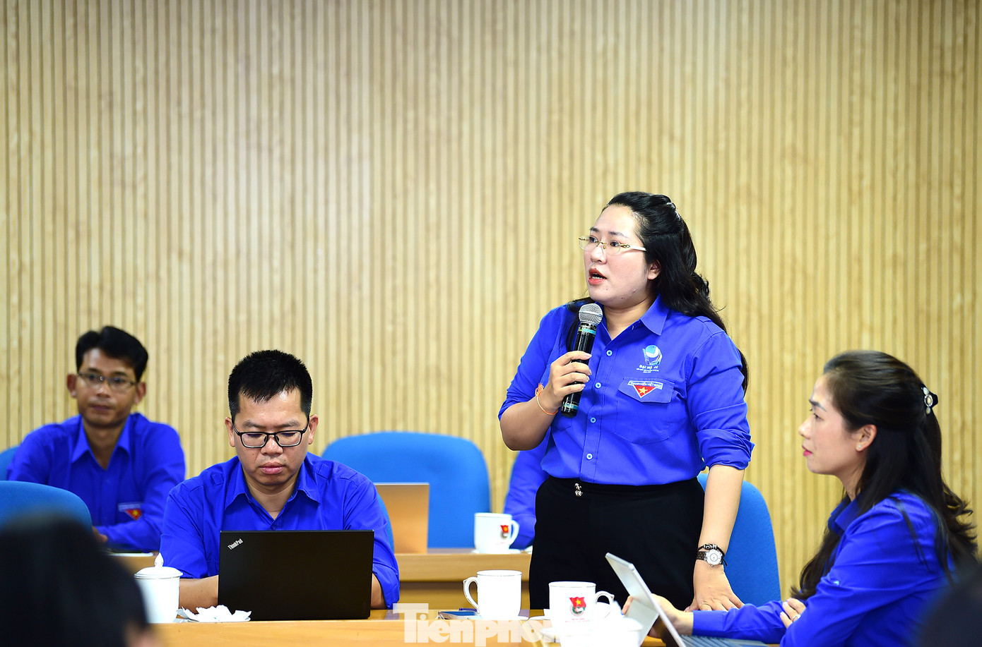 Chị Nguyễn Thị Phương Thúy - Bí thư Tỉnh Đoàn Nghệ An chia sẻ về hoạt động tình nguyện hỗ trợ triển khai xây dựng đường dây dây 500kV mạch 3.