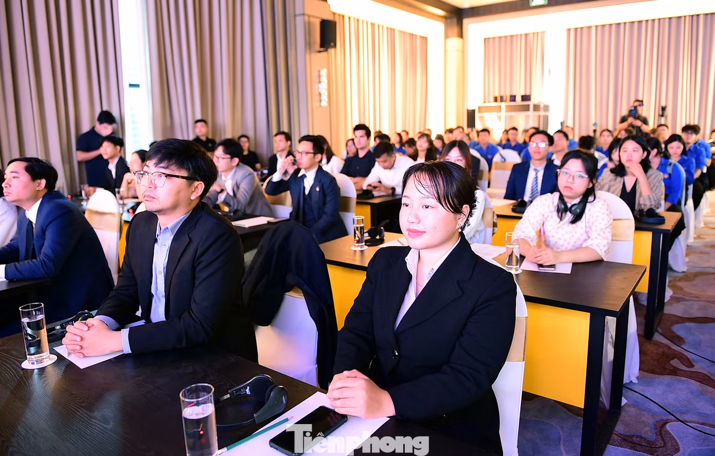 Các đại biểu tham dự diễn đàn. Ảnh: Xuân Tùng Các đại biểu tham dự diễn đàn. Ảnh: Xuân Tùng